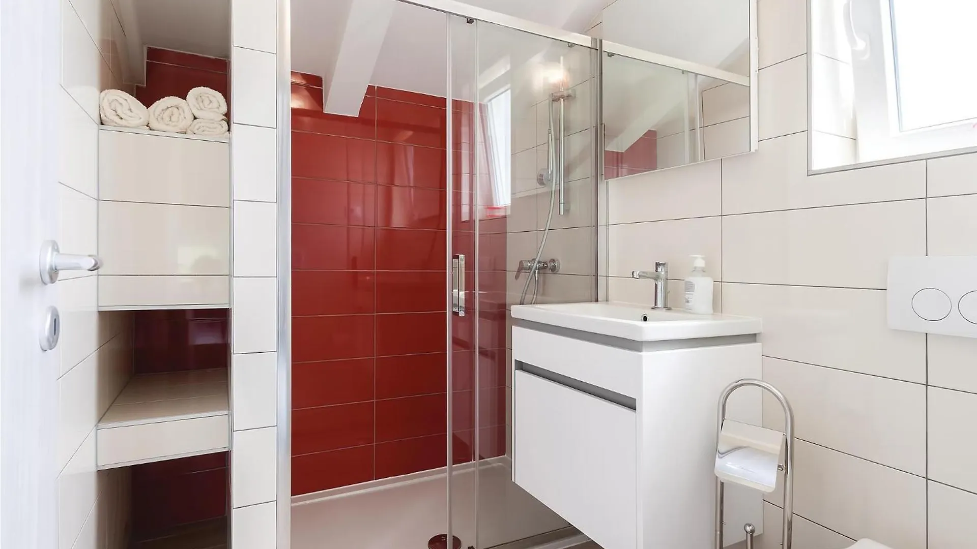 2 Bedroom Lovely Home In Fazana 0*,